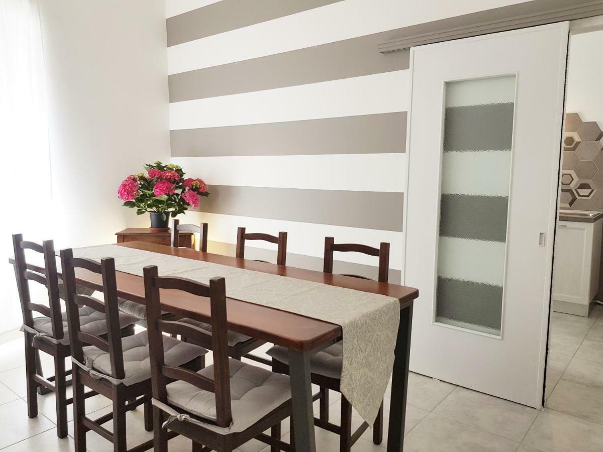 Modern Flat With Panoramic Terrace In Zuccarello Apartment Exterior photo